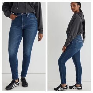 Madewell 10" High Rise Skinny Jeans
Madewell size 27 T